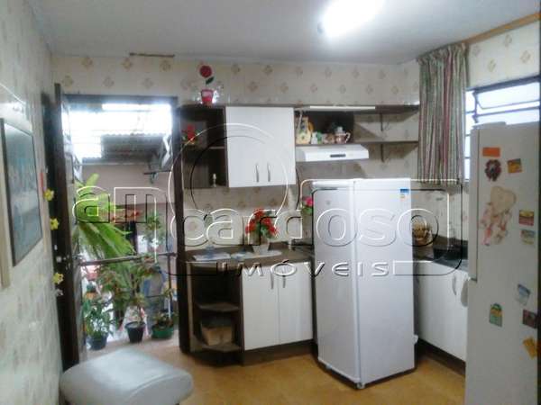 Casa com 3 quartos, 2 banheiros e 265m² à venda no bairro Jardim Sao Pedro, Porto Alegre