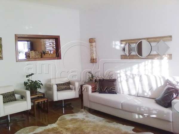 Casa com 3 quartos, 3 banheiros e 180m² à venda no bairro Sao Sebastiao, Porto Alegre