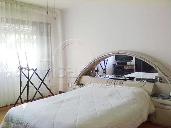 Casa com 3 quartos, 3 banheiros e 180m² à venda no bairro Sao Sebastiao, Porto Alegre