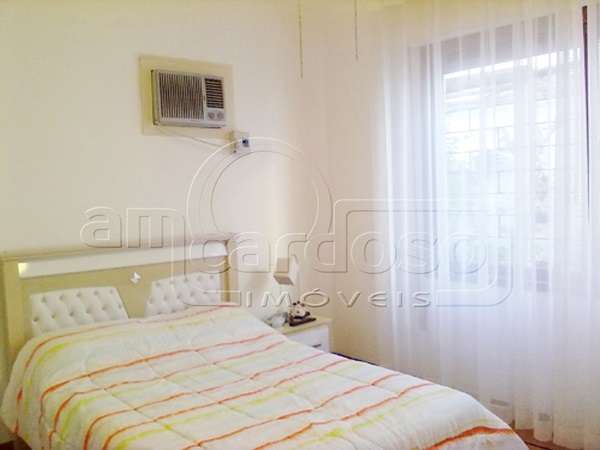 Casa com 3 quartos, 3 banheiros e 180m² à venda no bairro Sao Sebastiao, Porto Alegre