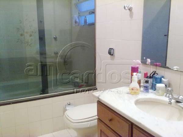 Casa com 3 quartos, 3 banheiros e 180m² à venda no bairro Sao Sebastiao, Porto Alegre