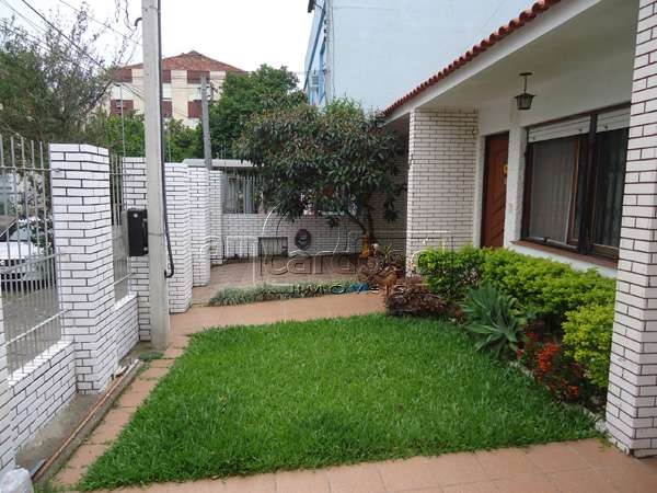 Casa com 3 quartos, 3 banheiros e 180m² à venda no bairro Sao Sebastiao, Porto Alegre
