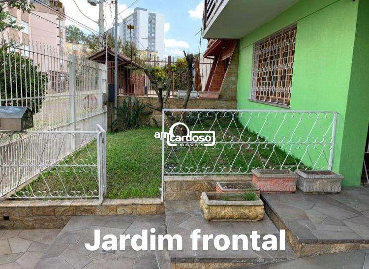 Casa com 4 quartos, 2 banheiros e 367m² à venda no bairro Sao Sebastiao, Porto Alegre