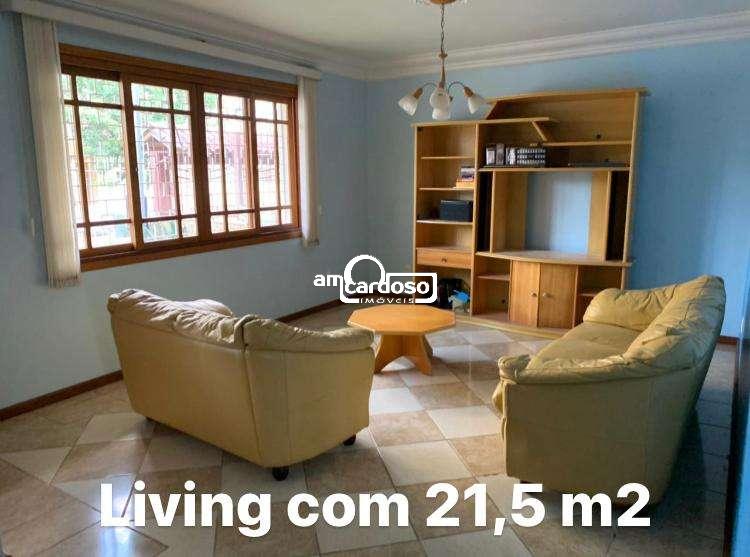 Casa com 4 quartos, 2 banheiros e 367m² à venda no bairro Sao Sebastiao, Porto Alegre