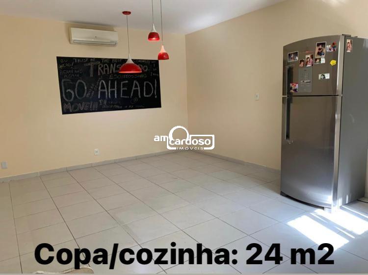 Casa com 4 quartos, 2 banheiros e 367m² à venda no bairro Sao Sebastiao, Porto Alegre
