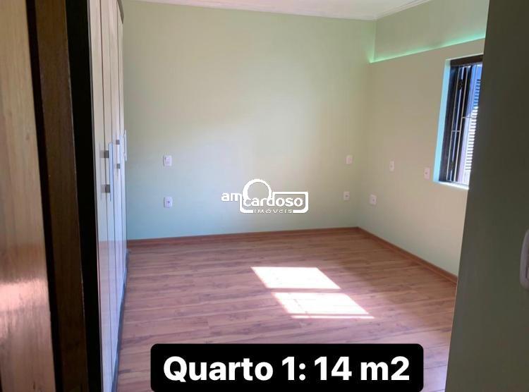 Casa com 4 quartos, 2 banheiros e 367m² à venda no bairro Sao Sebastiao, Porto Alegre