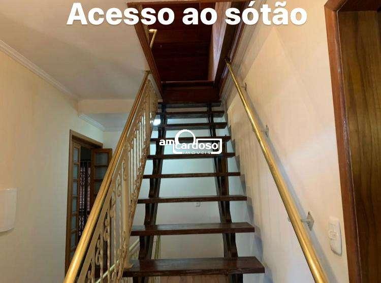 Casa com 4 quartos, 2 banheiros e 367m² à venda no bairro Sao Sebastiao, Porto Alegre