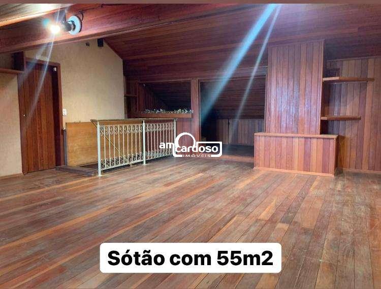 Casa com 4 quartos, 2 banheiros e 367m² à venda no bairro Sao Sebastiao, Porto Alegre