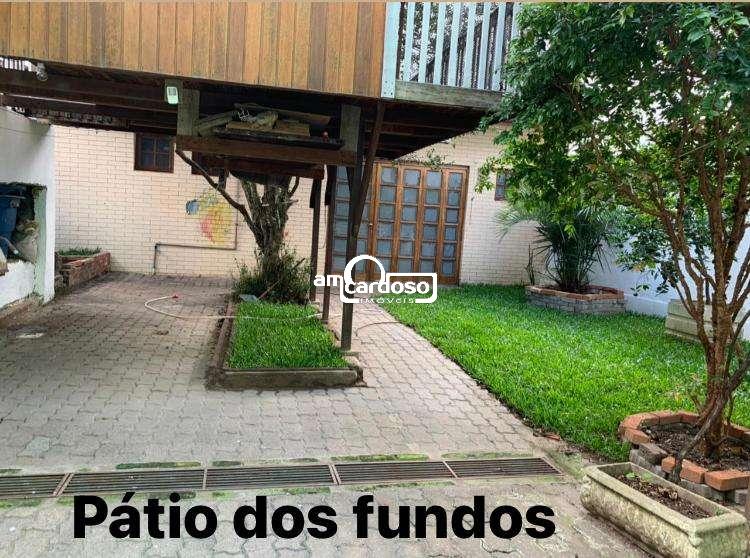 Casa com 4 quartos, 2 banheiros e 367m² à venda no bairro Sao Sebastiao, Porto Alegre