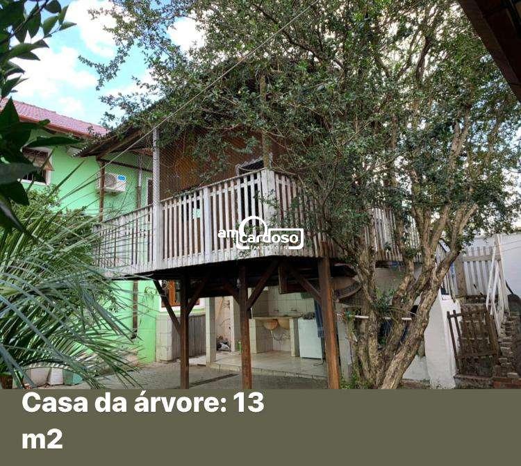 Casa com 4 quartos, 2 banheiros e 367m² à venda no bairro Sao Sebastiao, Porto Alegre