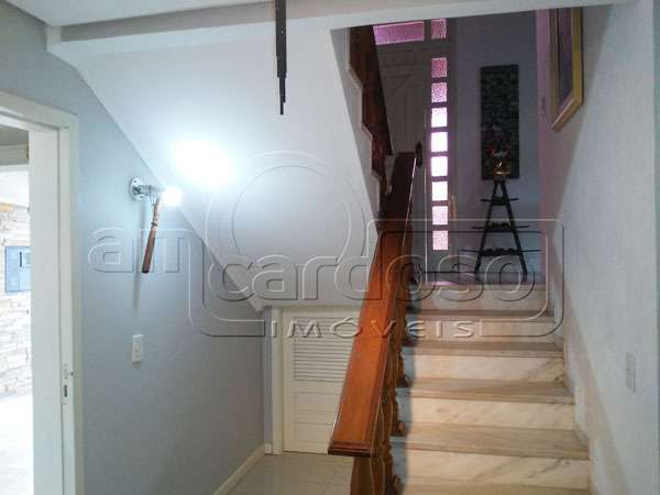 Casa com 3 quartos, 3 banheiros e 250m² à venda no bairro Sao Sebastiao, Porto Alegre