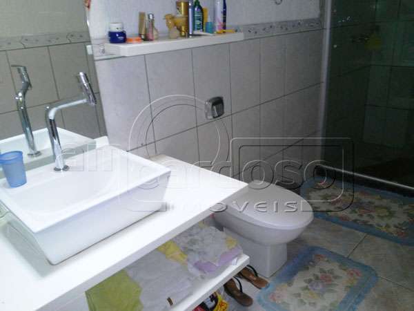Casa com 3 quartos, 3 banheiros e 250m² à venda no bairro Sao Sebastiao, Porto Alegre