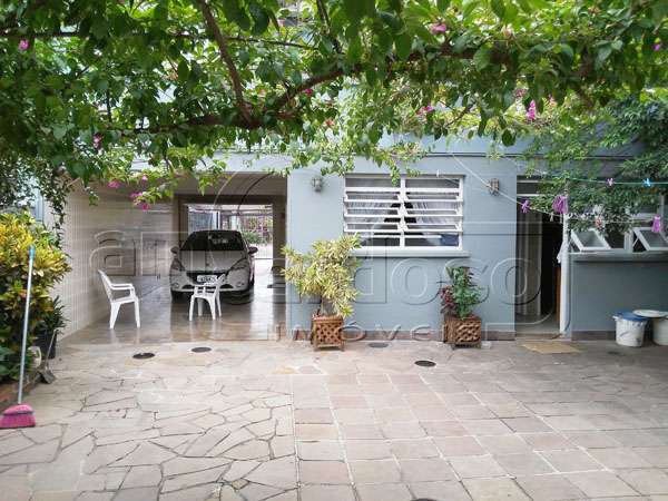 Casa com 3 quartos, 3 banheiros e 250m² à venda no bairro Sao Sebastiao, Porto Alegre