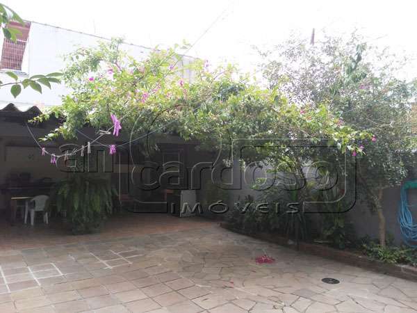Casa com 3 quartos, 3 banheiros e 250m² à venda no bairro Sao Sebastiao, Porto Alegre