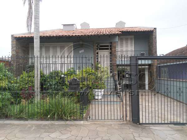 Casa com 3 quartos, 3 banheiros e 250m² à venda no bairro Sao Sebastiao, Porto Alegre