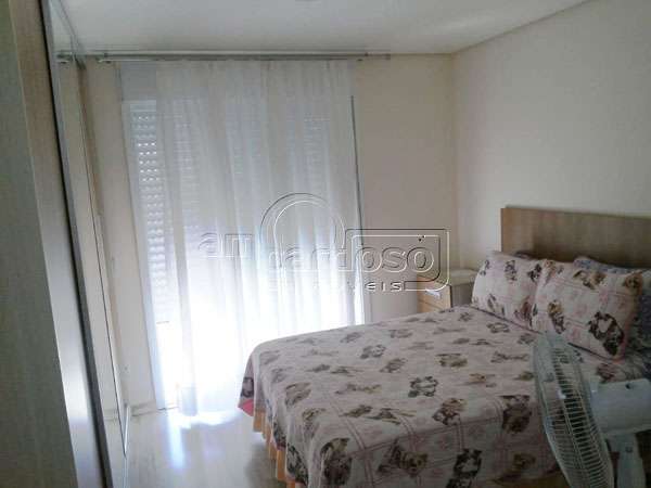 Casa com 3 quartos, 2 banheiros e 177m² à venda no bairro Jardim Sao Pedro, Porto Alegre