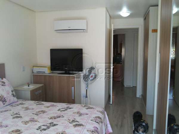 Casa com 3 quartos, 2 banheiros e 177m² à venda no bairro Jardim Sao Pedro, Porto Alegre