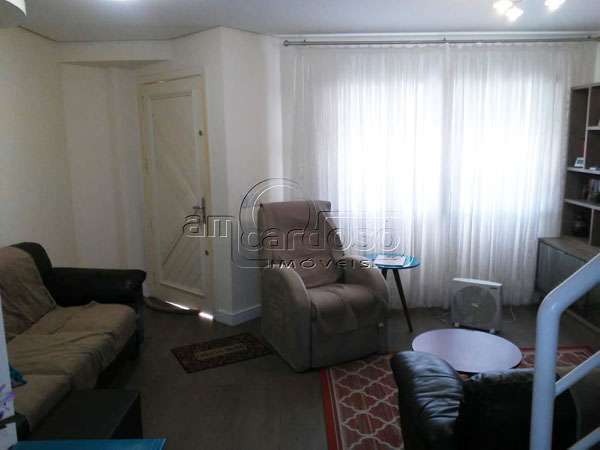 Casa com 3 quartos, 2 banheiros e 177m² à venda no bairro Jardim Sao Pedro, Porto Alegre