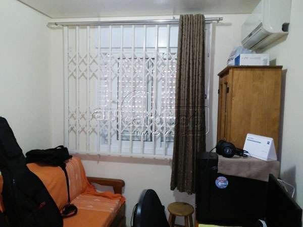 Casa com 3 quartos, 2 banheiros e 177m² à venda no bairro Jardim Sao Pedro, Porto Alegre