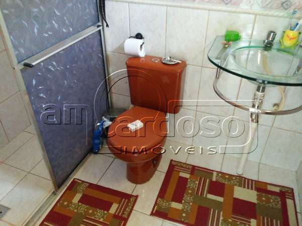 Casa com 2 quartos, 3 banheiros e 75m² à venda no bairro Sarandi, Porto Alegre