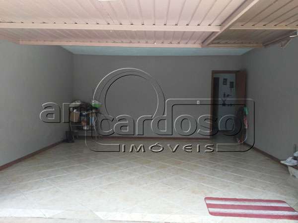 Casa com 2 quartos, 3 banheiros e 75m² à venda no bairro Sarandi, Porto Alegre