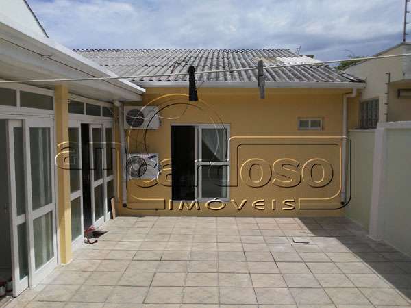 Casa com 2 quartos, 3 banheiros e 75m² à venda no bairro Sarandi, Porto Alegre