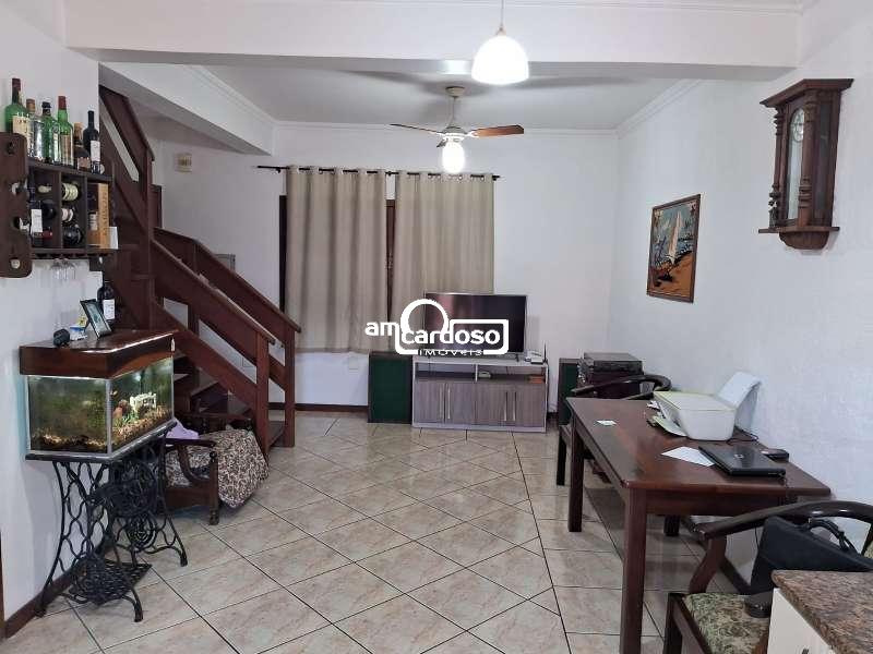 Sobrado com 2 quartos, 4 banheiros e 150m² à venda no bairro Ecoville, Porto Alegre
