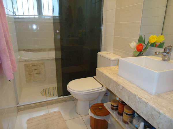 Sobrado com 3 quartos, 3 banheiros e 196m² à venda no bairro Sao Sebastiao, Porto Alegre