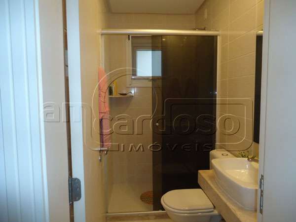 Sobrado com 3 quartos, 3 banheiros e 196m² à venda no bairro Sao Sebastiao, Porto Alegre