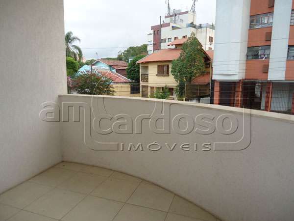 Sobrado com 3 quartos, 3 banheiros e 196m² à venda no bairro Sao Sebastiao, Porto Alegre