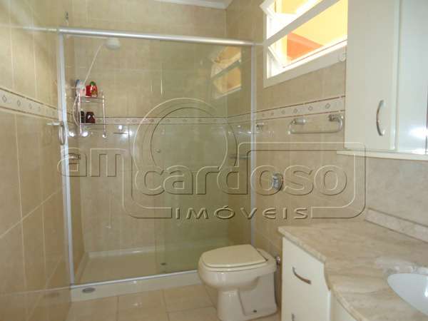 Casa com 3 quartos, 3 banheiros e 248m² à venda no bairro Sao Sebastiao, Porto Alegre
