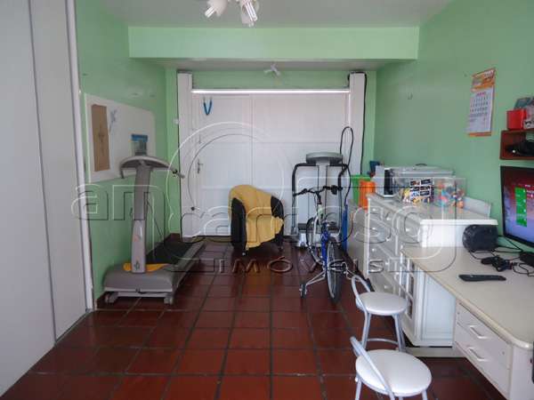 Casa com 3 quartos, 3 banheiros e 248m² à venda no bairro Sao Sebastiao, Porto Alegre