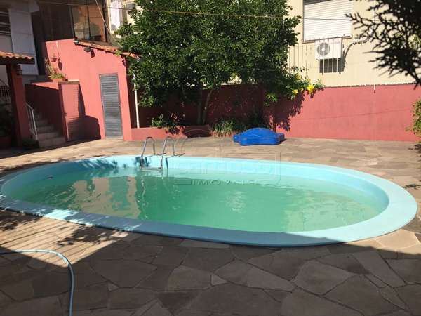 Casa com 3 quartos, 3 banheiros e 248m² à venda no bairro Sao Sebastiao, Porto Alegre