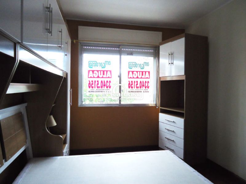 Apartamento com 2 quartos, 1 banheiro e 68m² à venda no bairro Sao Sebastiao, Porto Alegre