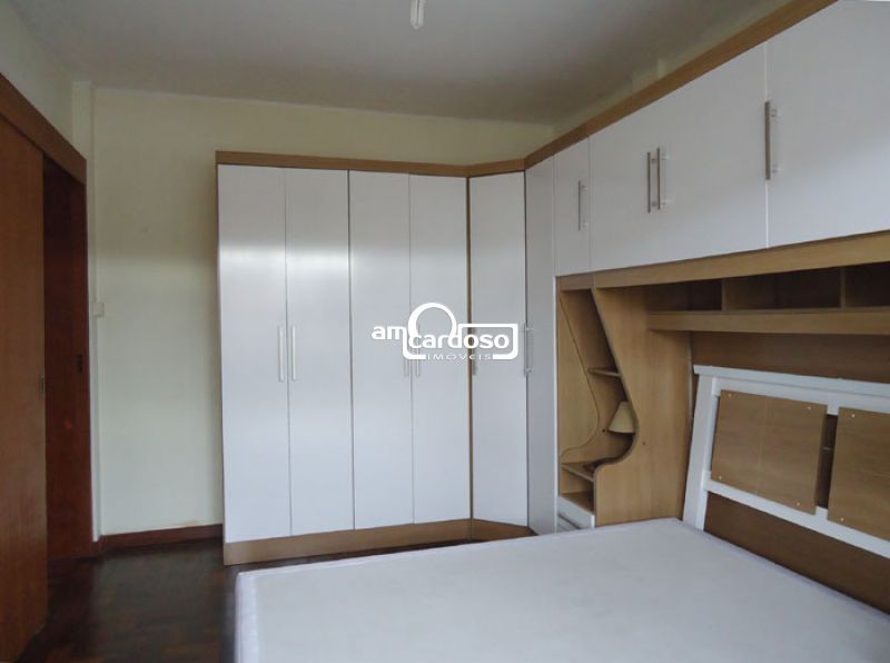 Apartamento com 2 quartos, 1 banheiro e 68m² à venda no bairro Sao Sebastiao, Porto Alegre