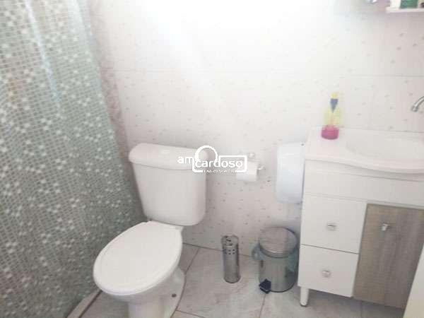 Sobrado com 2 quartos, 2 banheiros e 150m² à venda no bairro Jardim Lindoia, Porto Alegre
