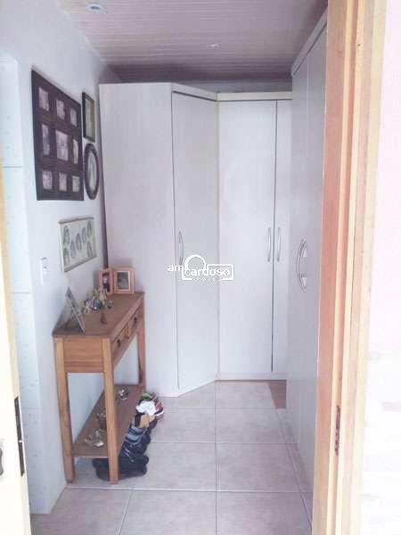 Sobrado com 2 quartos, 2 banheiros e 150m² à venda no bairro Jardim Lindoia, Porto Alegre