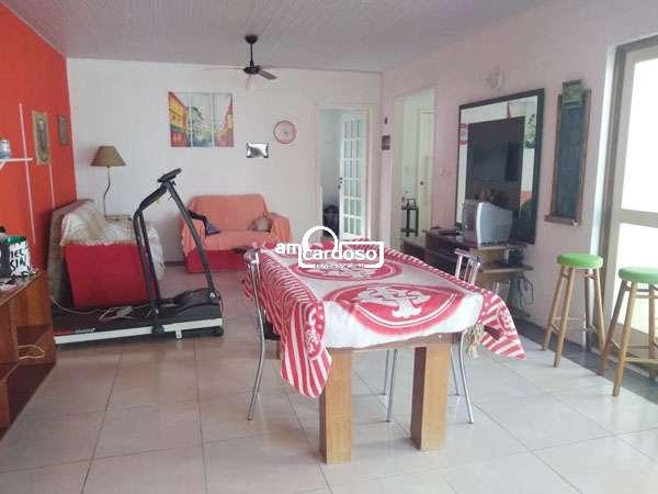 Sobrado com 2 quartos, 2 banheiros e 150m² à venda no bairro Jardim Lindoia, Porto Alegre