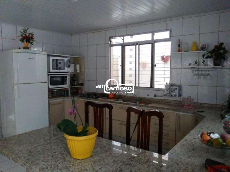 Casa com 2 quartos, 2 banheiros e 350m² à venda no bairro Sao Sebastiao, Porto Alegre