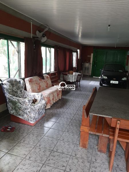 Casa com 4 quartos, 4 banheiros e 120m² à venda no bairro Sarandi, Porto Alegre