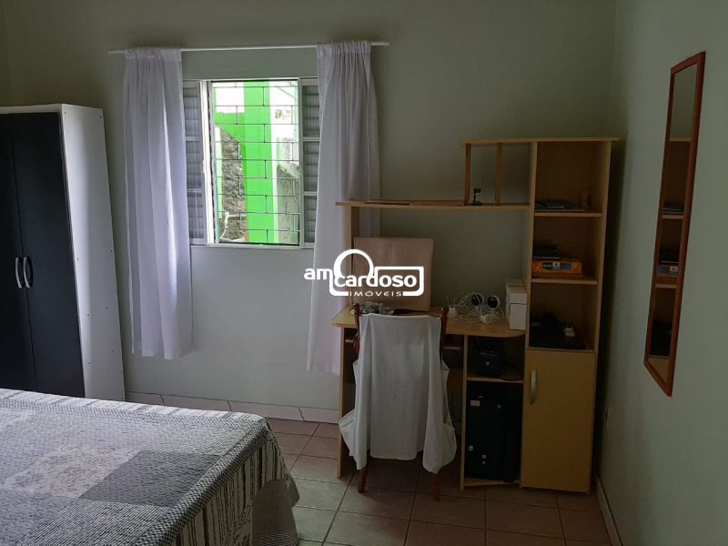 Casa com 4 quartos, 4 banheiros e 120m² à venda no bairro Sarandi, Porto Alegre