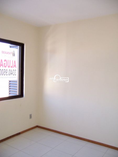 Apartamento com 2 quartos, 1 banheiro e 50m² à venda no bairro Sarandi, Porto Alegre