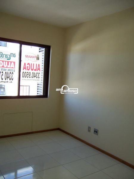 Apartamento com 2 quartos, 1 banheiro e 50m² à venda no bairro Sarandi, Porto Alegre