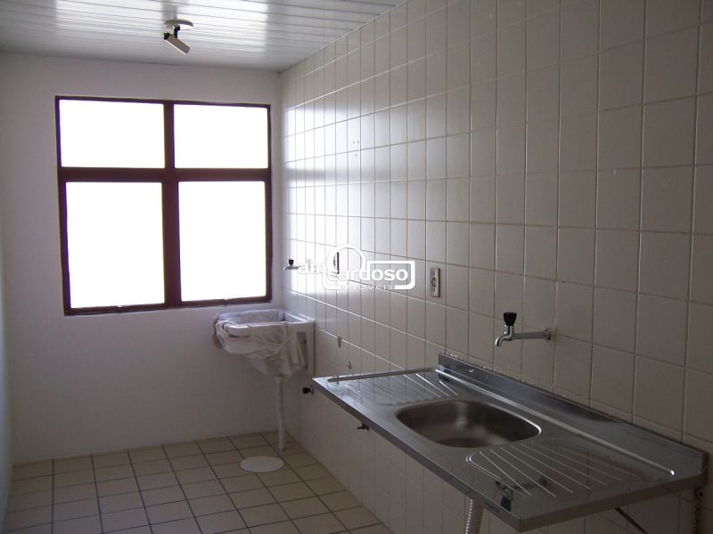 Apartamento com 2 quartos, 1 banheiro e 50m² à venda no bairro Sarandi, Porto Alegre