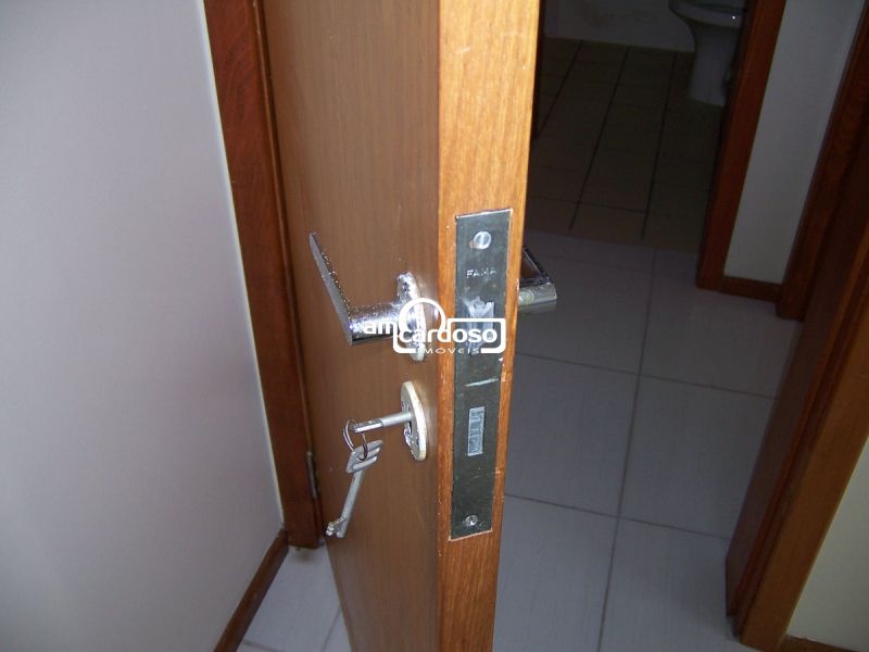 Apartamento com 2 quartos, 1 banheiro e 50m² à venda no bairro Sarandi, Porto Alegre