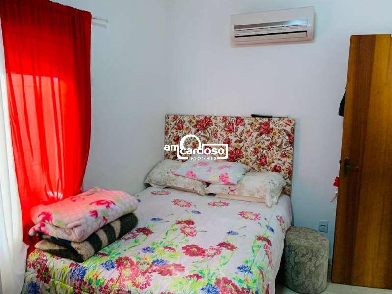Casa com 3 quartos, 2 banheiros e 166m² à venda no bairro Sarandi, Porto Alegre