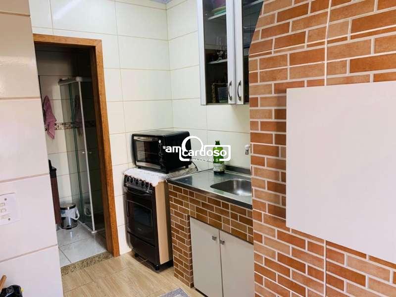 Casa com 3 quartos, 2 banheiros e 166m² à venda no bairro Sarandi, Porto Alegre