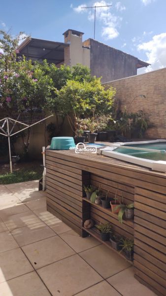 Casa com 4 quartos, 4 banheiros e 254m² à venda no bairro Sarandi, Porto Alegre