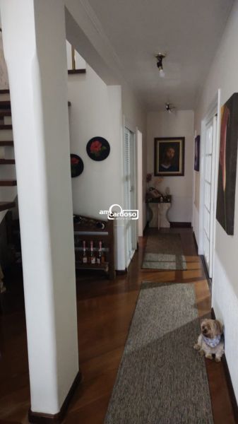 Casa com 4 quartos, 4 banheiros e 254m² à venda no bairro Sarandi, Porto Alegre
