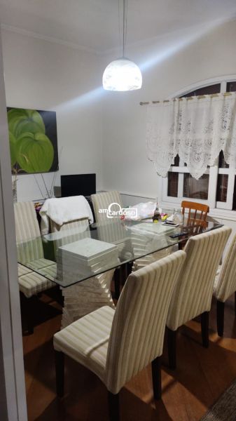 Casa com 4 quartos, 4 banheiros e 254m² à venda no bairro Sarandi, Porto Alegre